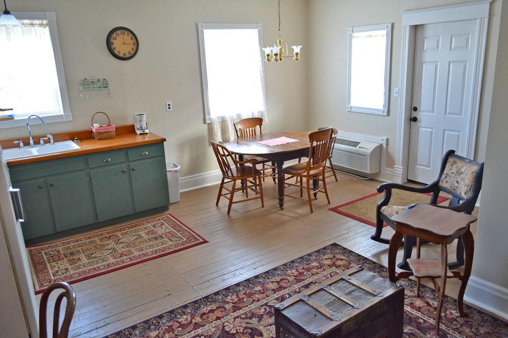 Backwoods Bed And Bath Hotell McGregor Rom bilde