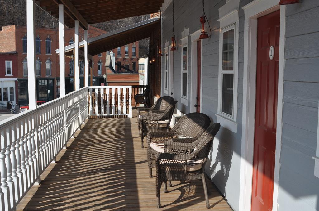 Backwoods Bed And Bath Hotell McGregor Eksteriør bilde